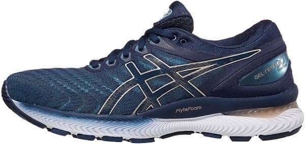 7 Best Running Shoes for Wide Feet in 2021 - Women & Men